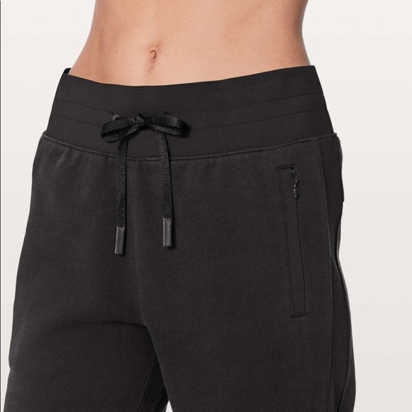 Lululemon Get Going Jogger - Picture 4 of 13